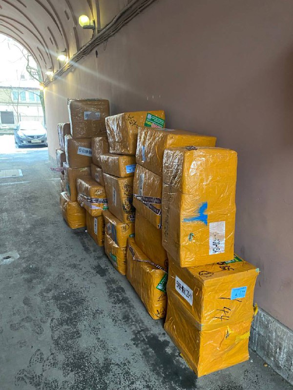 Кадр из публикации: ПОСТАВОЧКА ПРИЕХАЛА 📦🇨🇳🐒