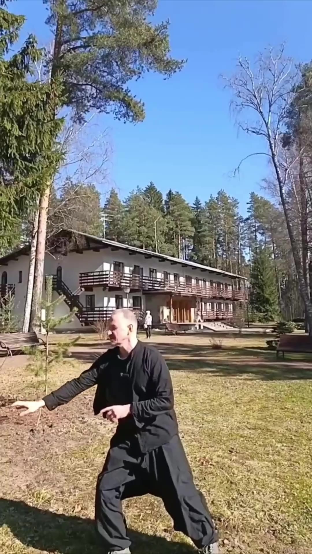 Кадр из публикации: Четверг — это про замедление и возвращение к себе 🪷