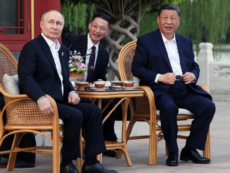 В. Путин и Си Цзиньпин на встрече 16 мая пили чай 🫖 — фото 2